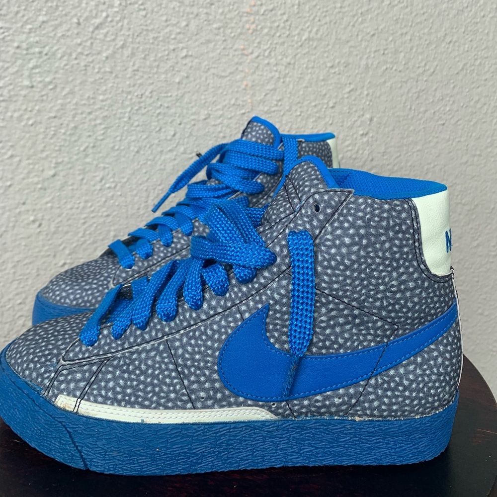 Limited Edition NIKE Blue and Gray High-Top Sneakers